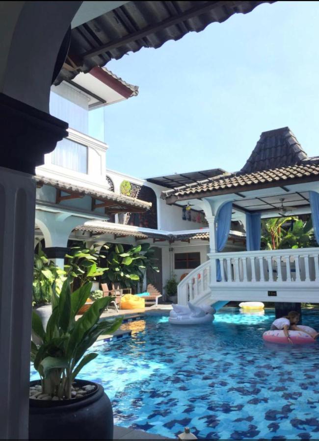 Raintree Boutique Villa & Gallery Yogyakarta Exterior foto