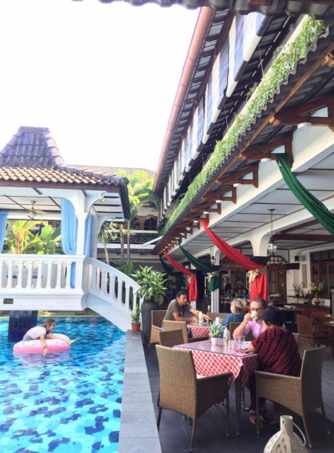 Raintree Boutique Villa & Gallery Yogyakarta Exterior foto