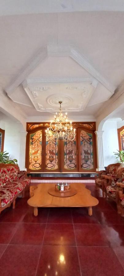 Raintree Boutique Villa & Gallery Yogyakarta Exterior foto