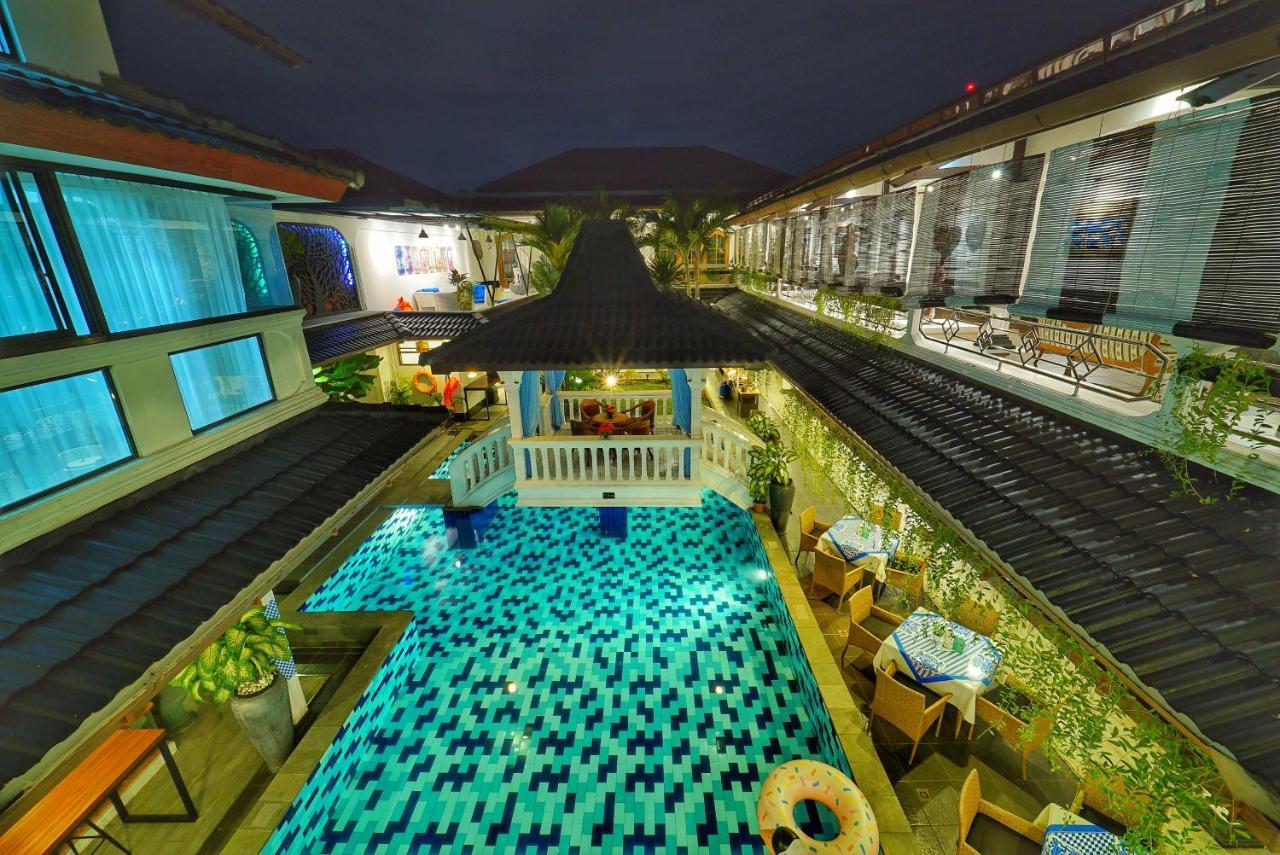 Raintree Boutique Villa & Gallery Yogyakarta Exterior foto